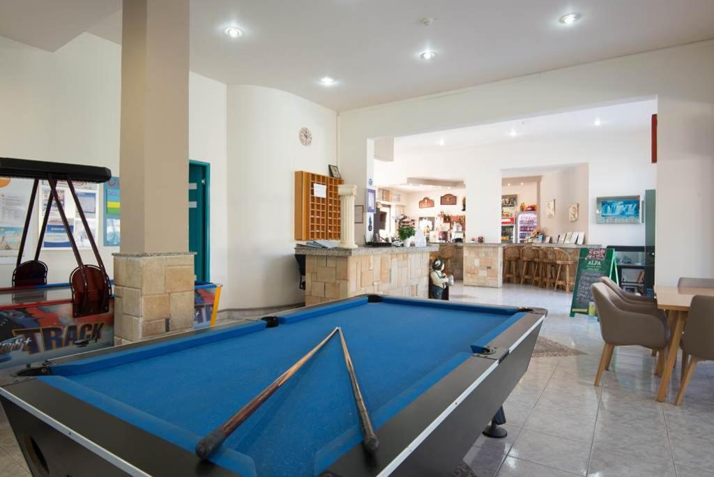 Barbie Hotel Apartments Ялиссос Экстерьер фото